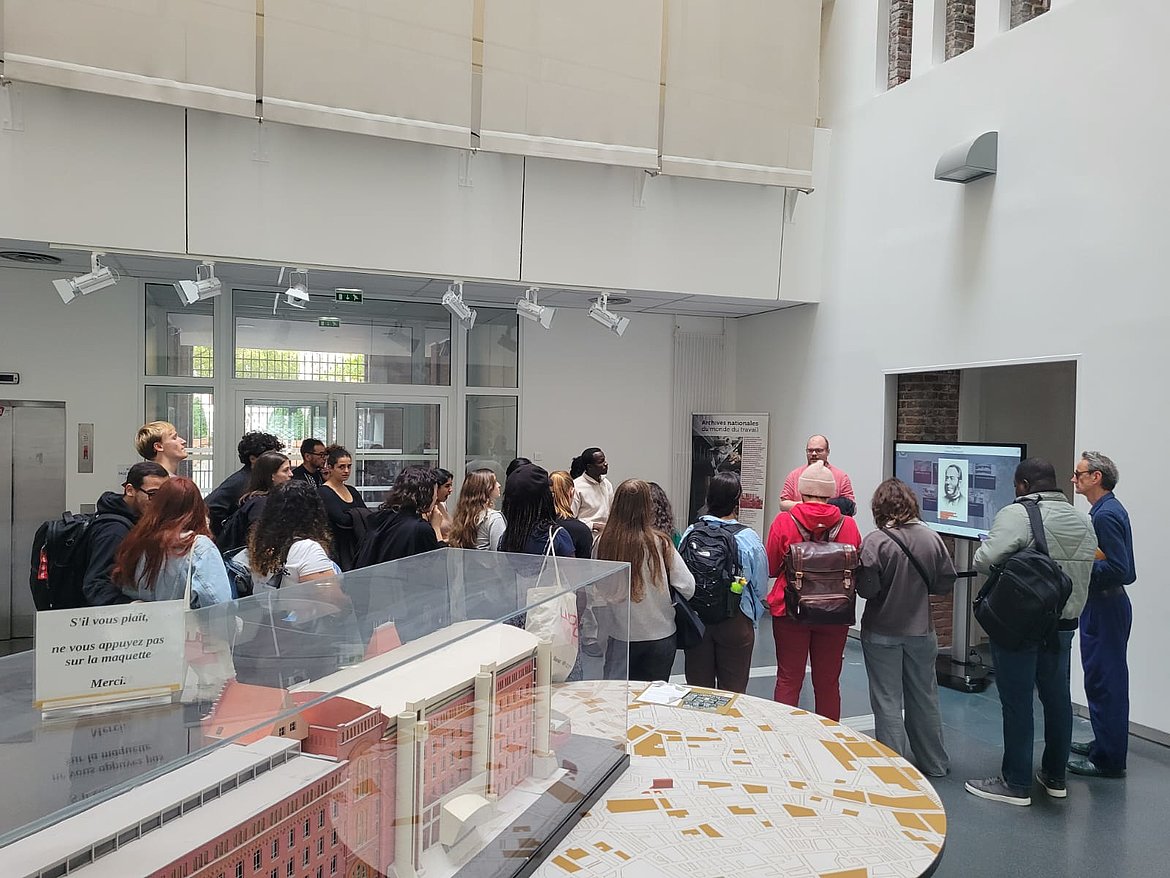 Photo of the Master WOCC's cohort at the French National Archives of the World of Work